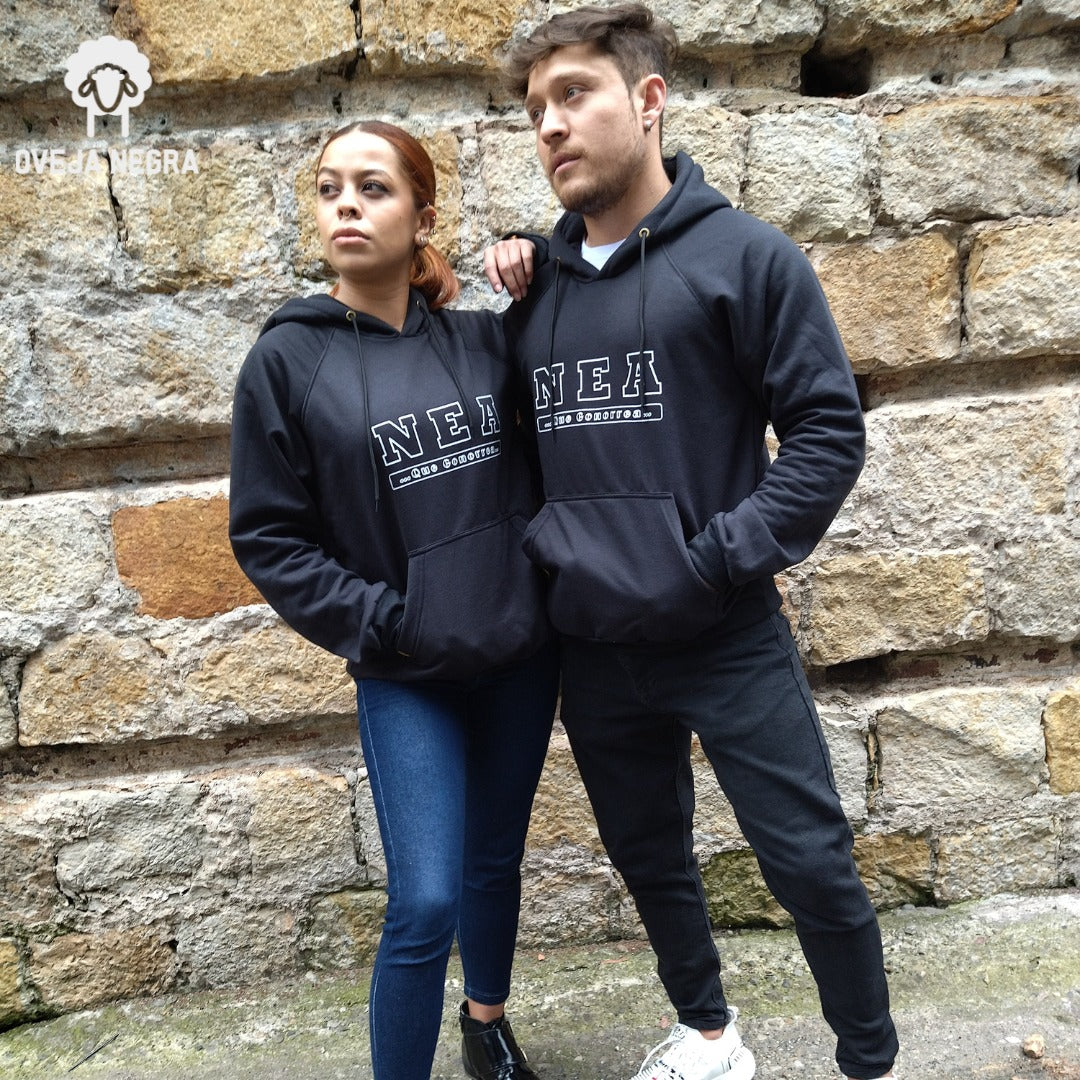 BUZO UNISEX NEGRO - NEA QUE GONORREA
