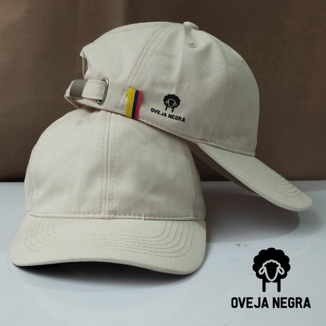 Gorra Cerrada OVEJA NEGRA