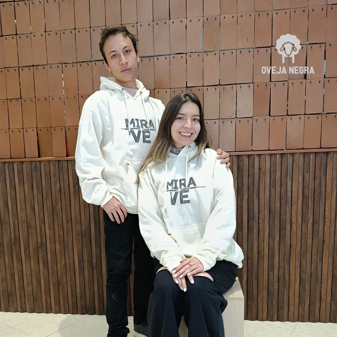 BUZO UNISEX MARFIL - MIRA VE